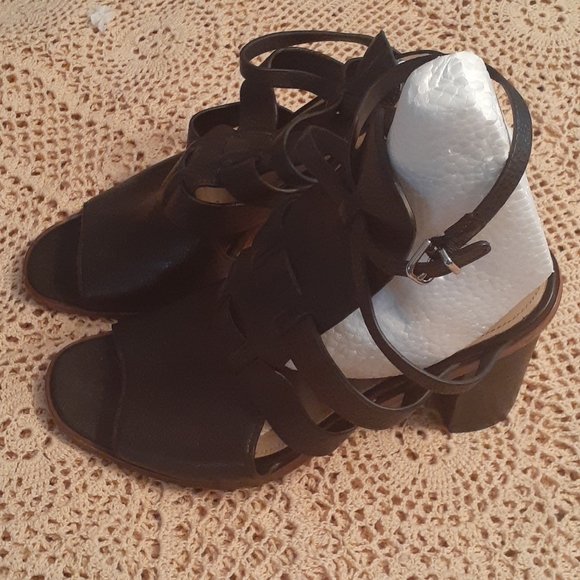 Via Spiga chunky heel sandals - Picture 2 of 8